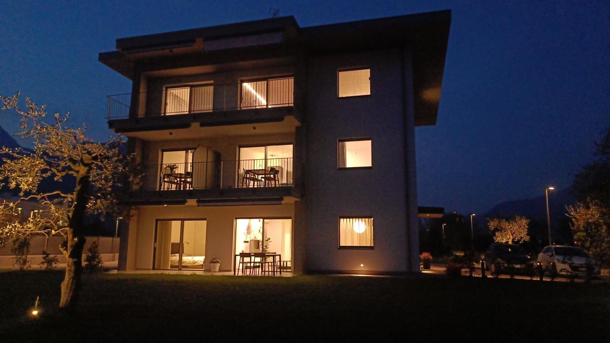 Elvy Garda Living Garden Apartment Рива дел Гарда Екстериор снимка